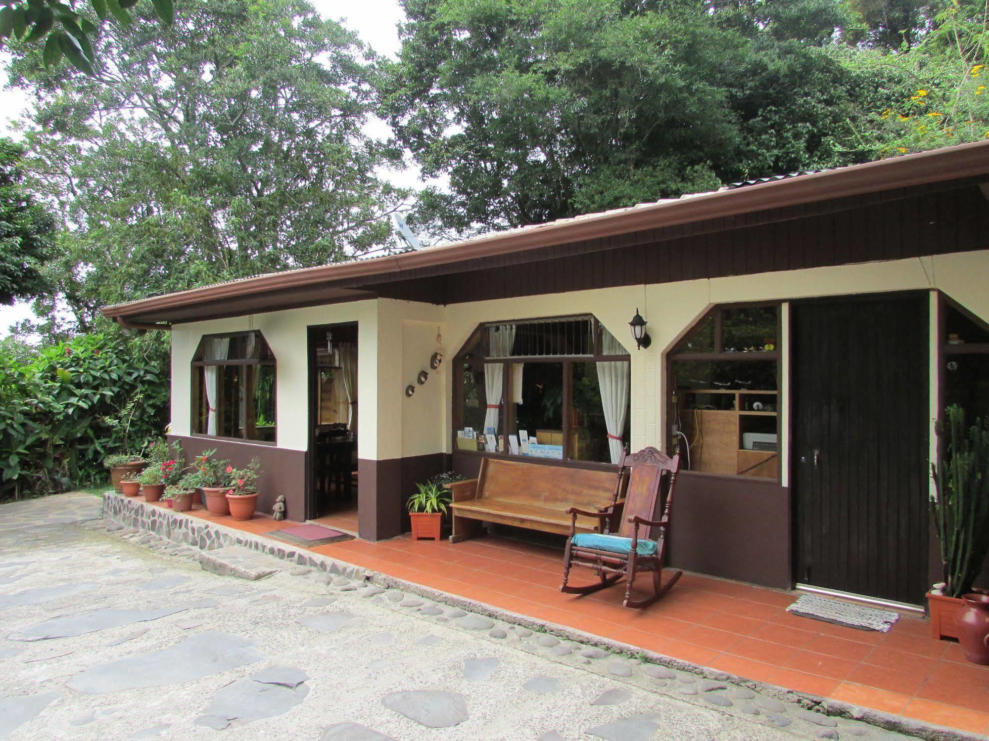 Hospedaje Mariposa Monteverde Exterior foto